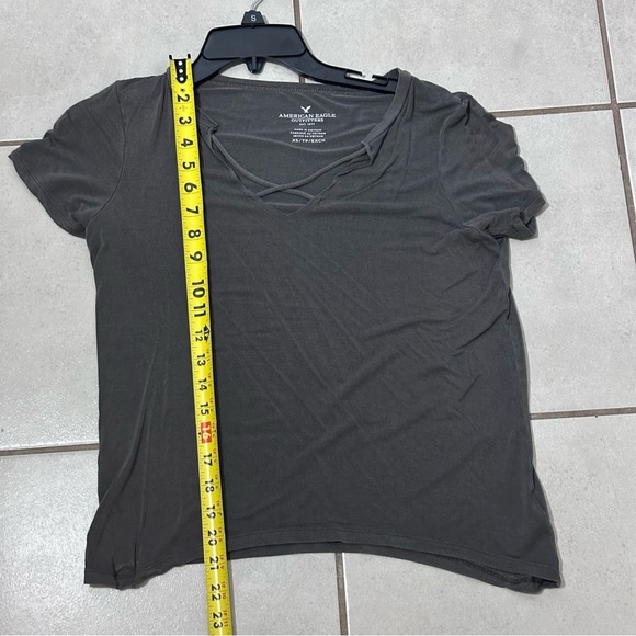 American Eagle Women Casual Gray/Black Top Size‎ XS - Picture 7 of 7